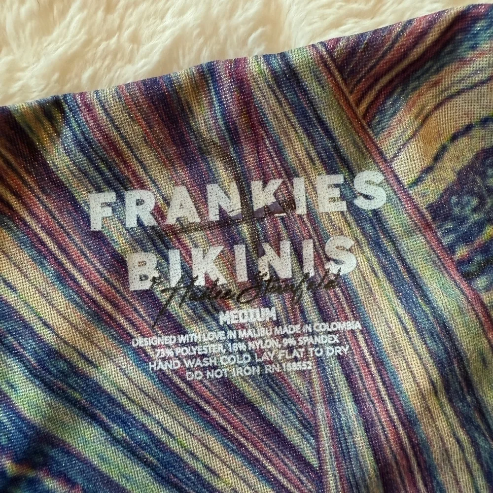 Frankies Bikinis new withut